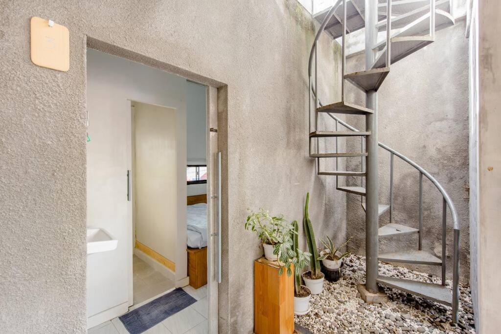 Teras Sabin Hotell Ngabean Exteriör bild